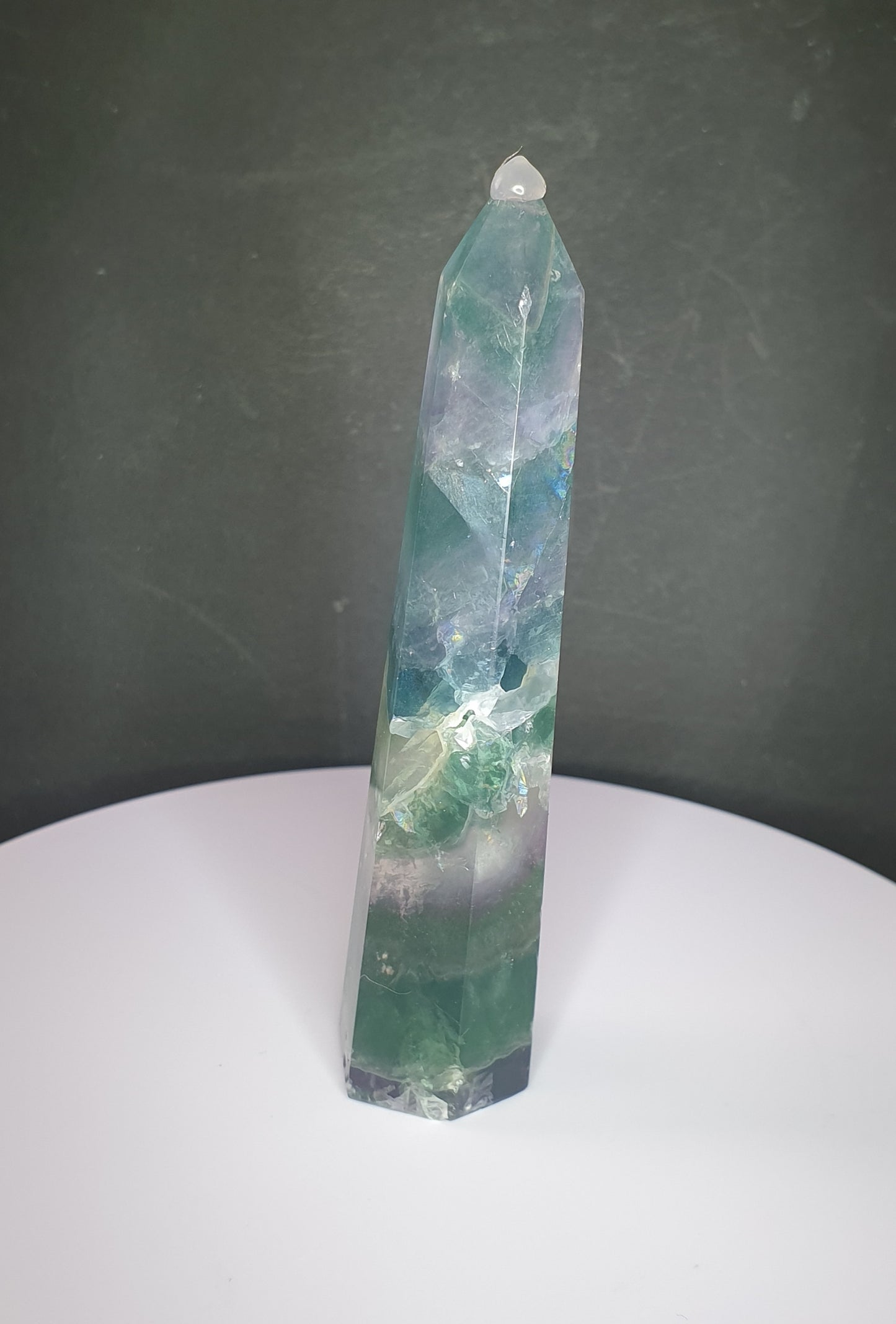 FLUORITE POINT 54.87G